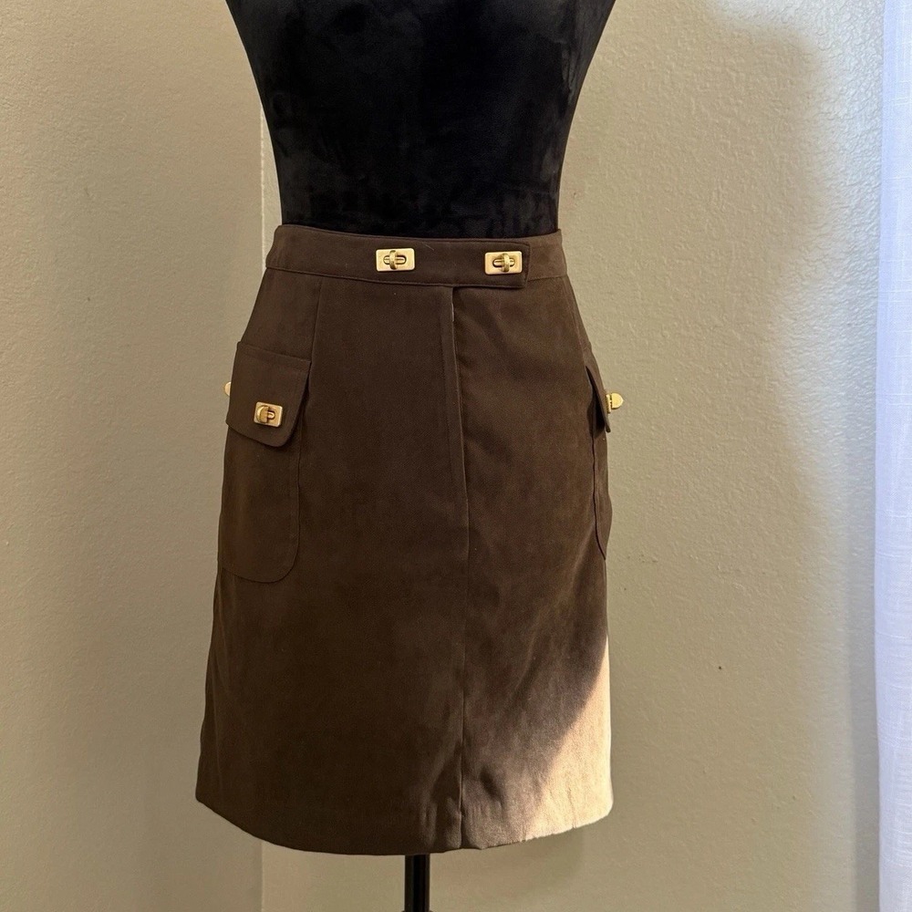 J.‎ McLaughlin Microfiber Brown Skirt Gold Metal Details  Pockets Size 2